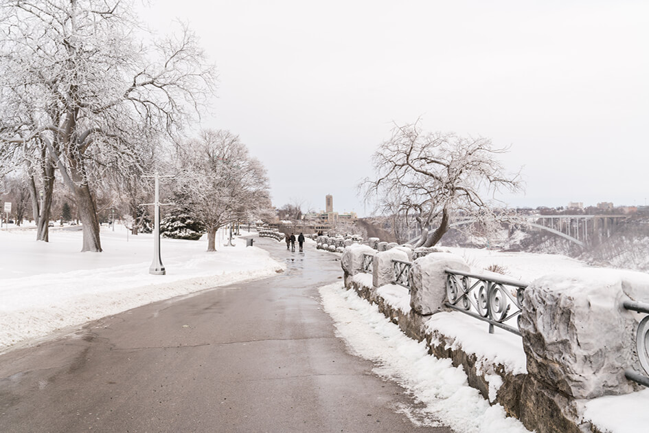 Winter weather reminders for University of Niagara Falls Canada community